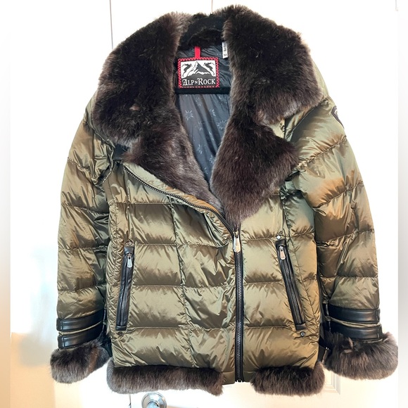 🎀HP🎀 NWOT ALP N ROCK JACKET M Warm Lining Faux Fur w Details Snow Skiing 🎀 - Picture 1 of 16